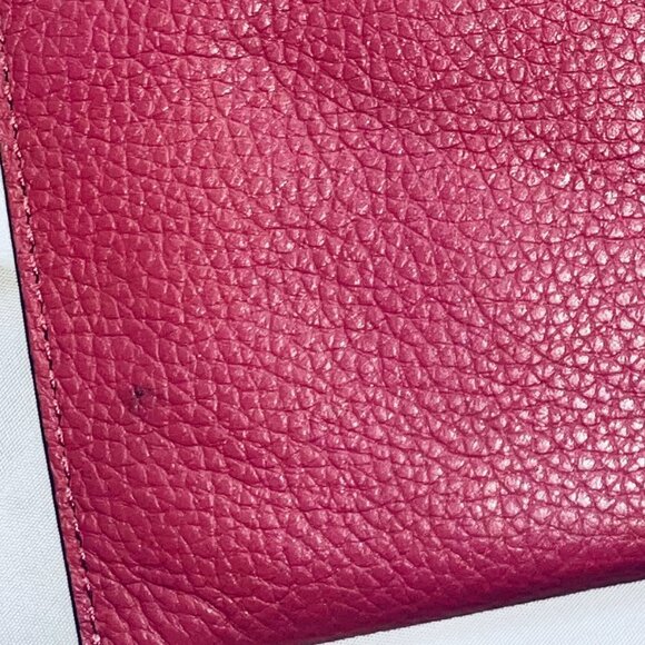 Michael Kors Wristlet Mauve with Golden Hardware - Picture 5 of 5